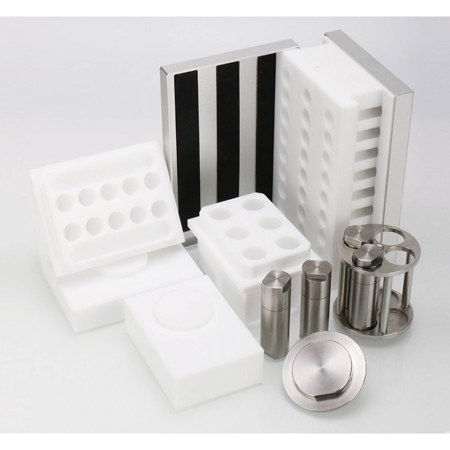 Диаметрі 3 мм шарларды 96 1,5/2 мл түтікке салуға арналған GT300 диірмен тиегіші