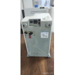 Millipore RiOs 8 су тазарту жүйесі жұмыс істейді